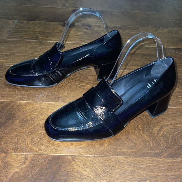 Aquatalia “Tamry” patent heeled loafer - Picture 3 of 7